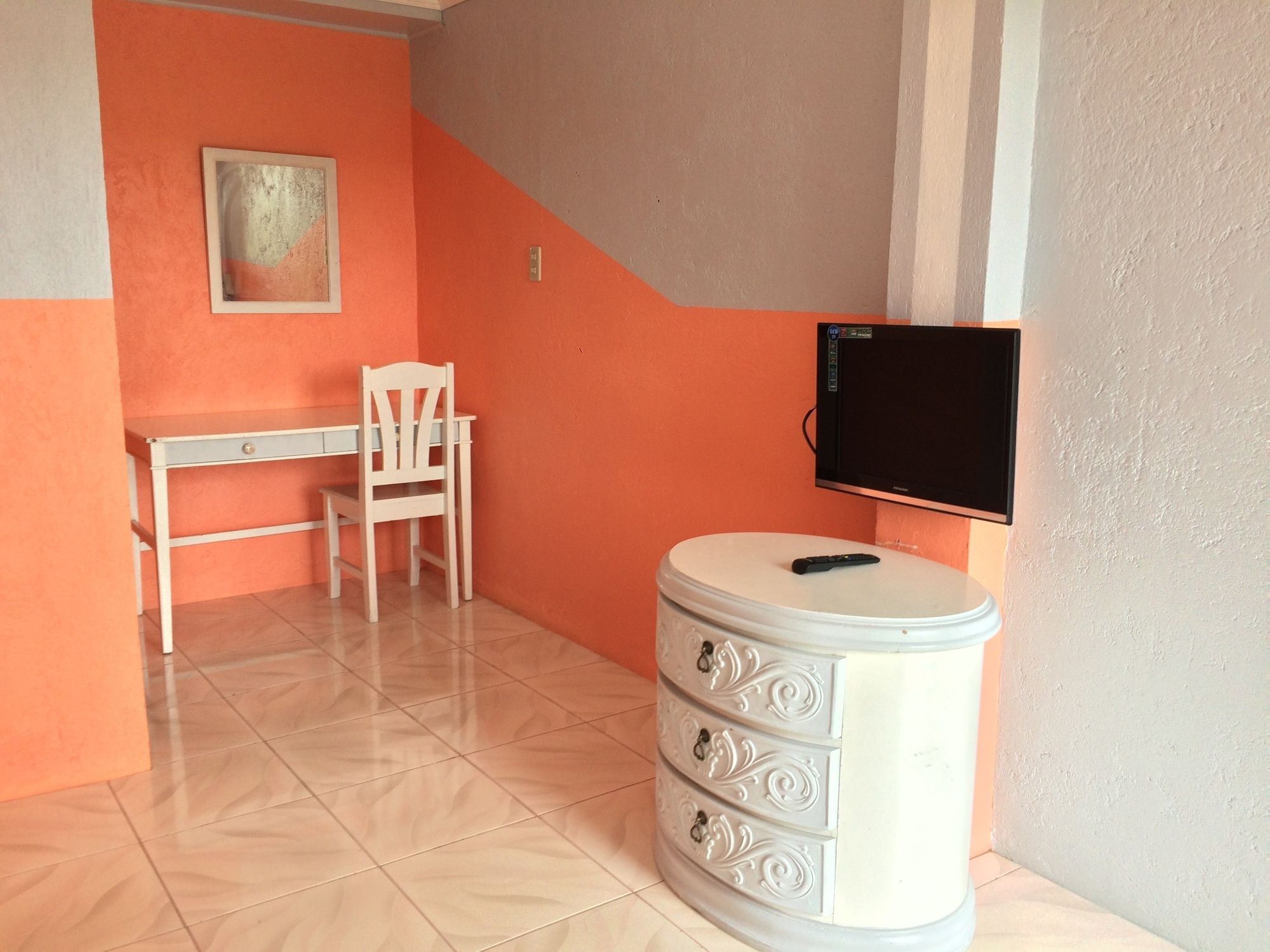 El Paso Inn Tagaytay City Εξωτερικό φωτογραφία