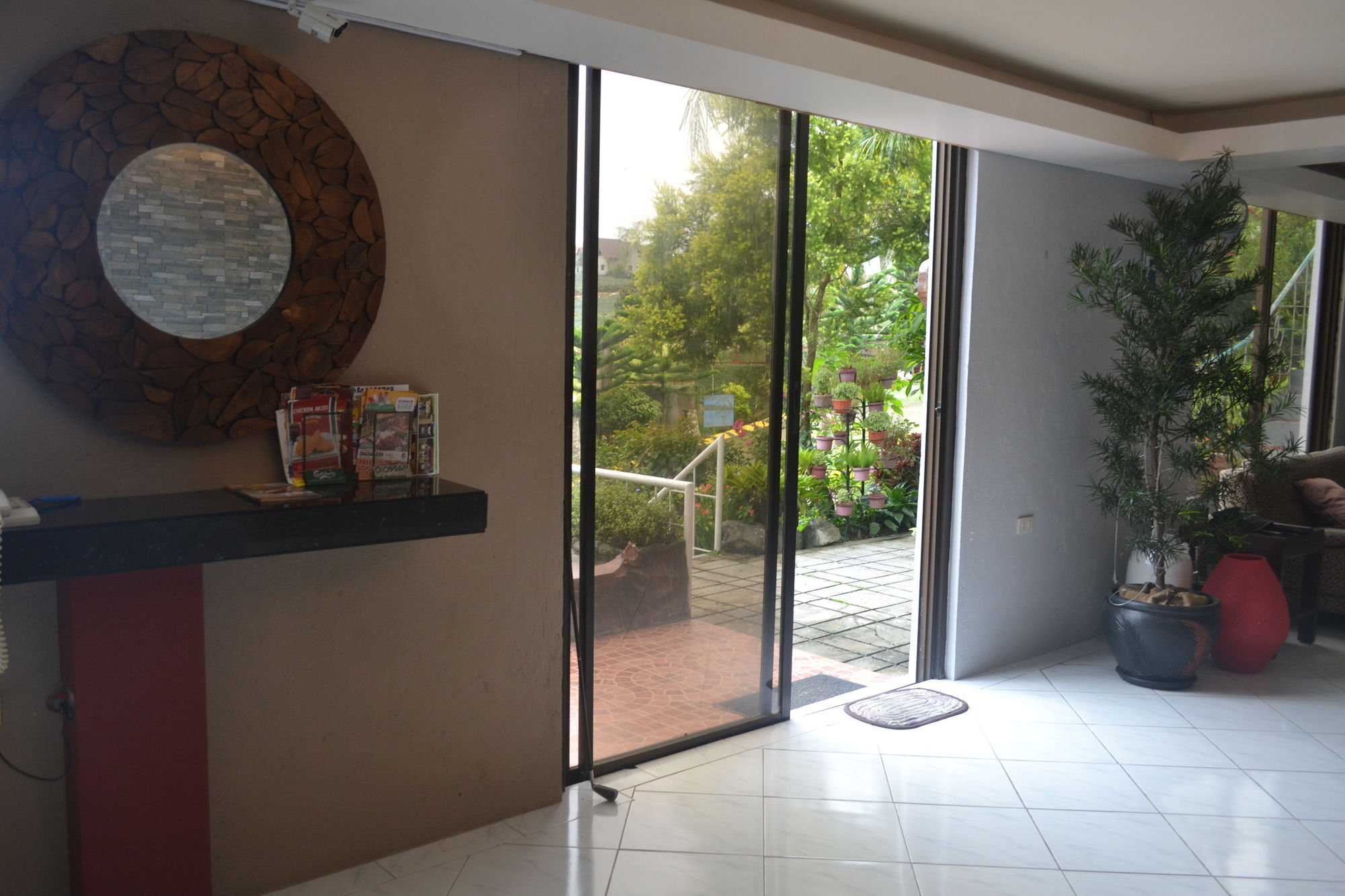 El Paso Inn Tagaytay City Εξωτερικό φωτογραφία